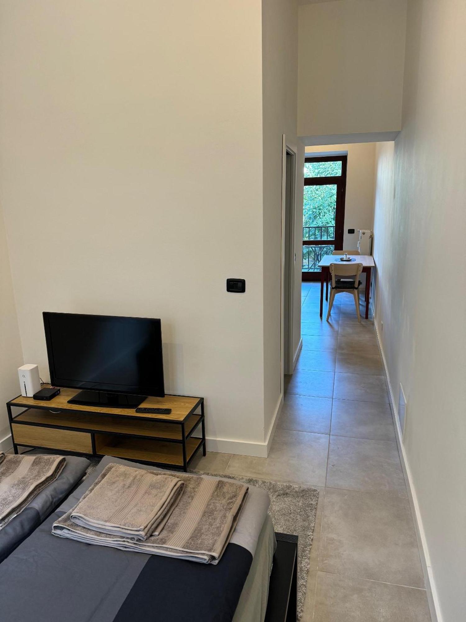 Cool With Small Balcony Near Florenc *